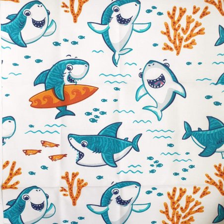 Отрез польской хлопковой ткани "Милые акулы в океане на белом", 40х50 см