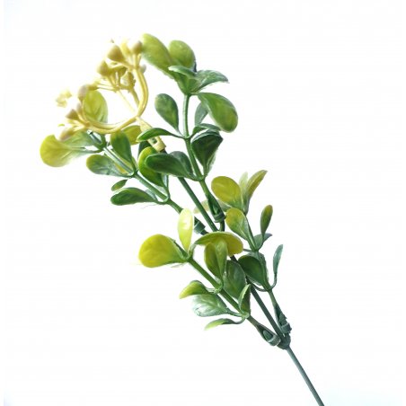 Искусственная зелень "Веточка самшита с белыми ягодами", 18 см