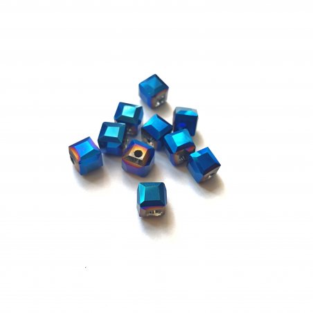 Намистини скляні (гальваніка), кубики грановані, 6х6х6 мм, колір синій, 10 штук