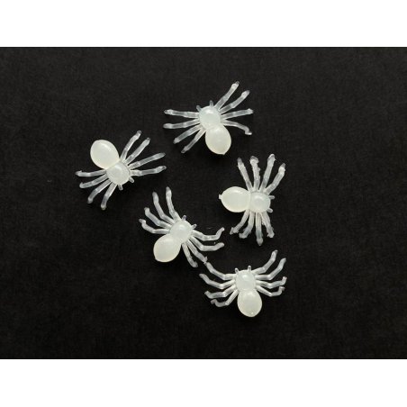 Декоративный пластиковый паук маленький, белый (светится в темноте) 2,5х1,4 см, 1 штука