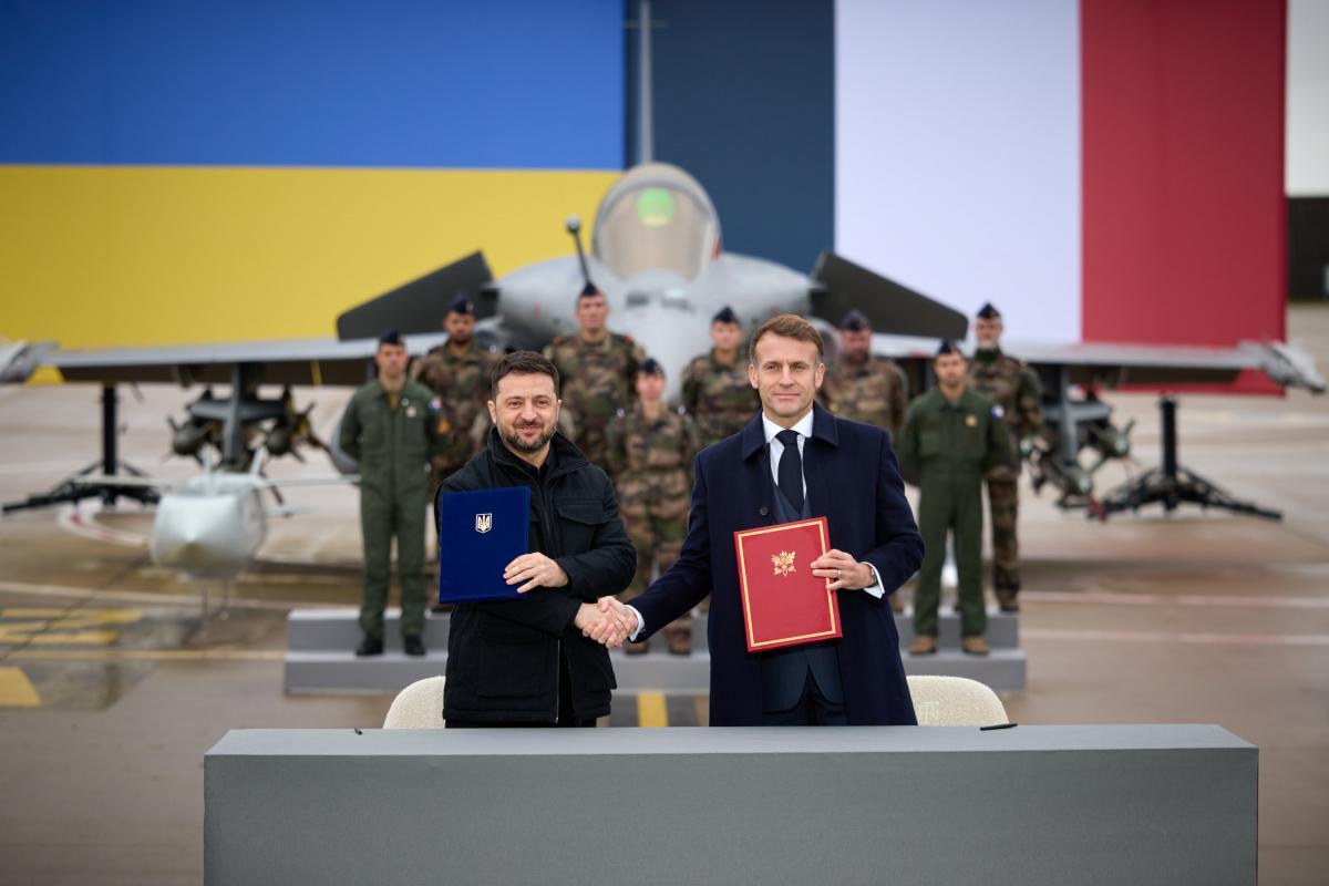 Зеленский, Макрон, Париж Зеленский, Макрон, Париж