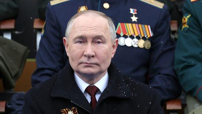Путін на військовому параді