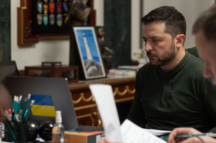 «Жодної угоди стосовно Донбасу в переговорах із США ще немає» – Зеленський в інтерв’ю Bloomberg