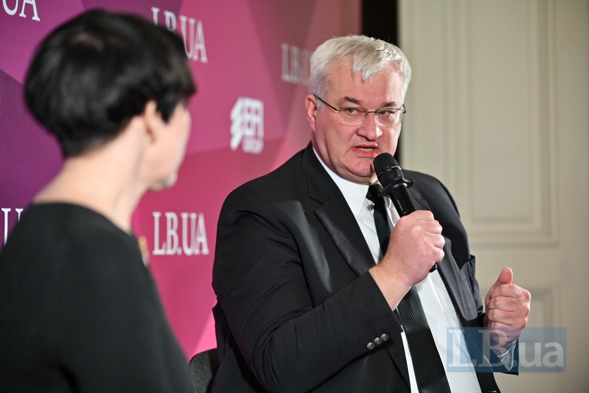 міністр закордонних справ України Андрій Сибіга і шеф-редакторка <i>LB.ua</i> Cоня Кошкіна