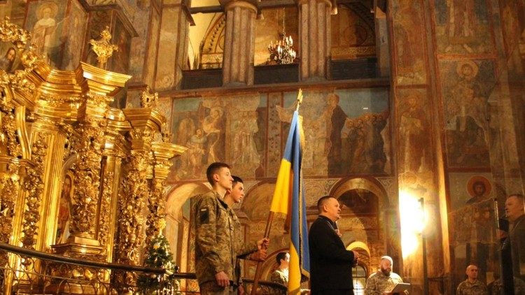  Церемонія випуску військових капеланів