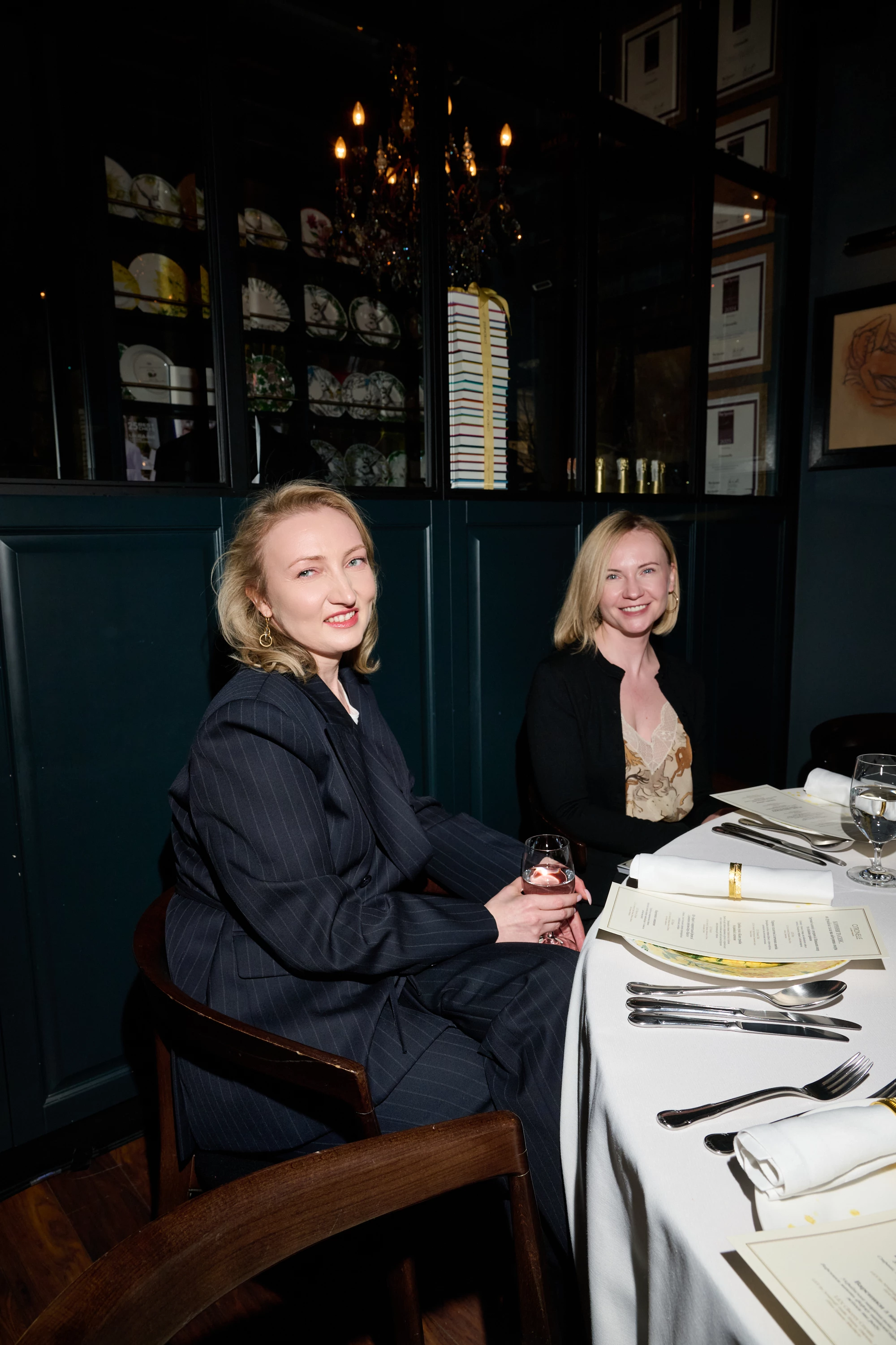 Анна Золотарьова та Ольга Болсунівська