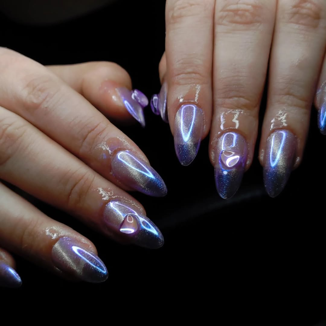 Блискучий манікюр