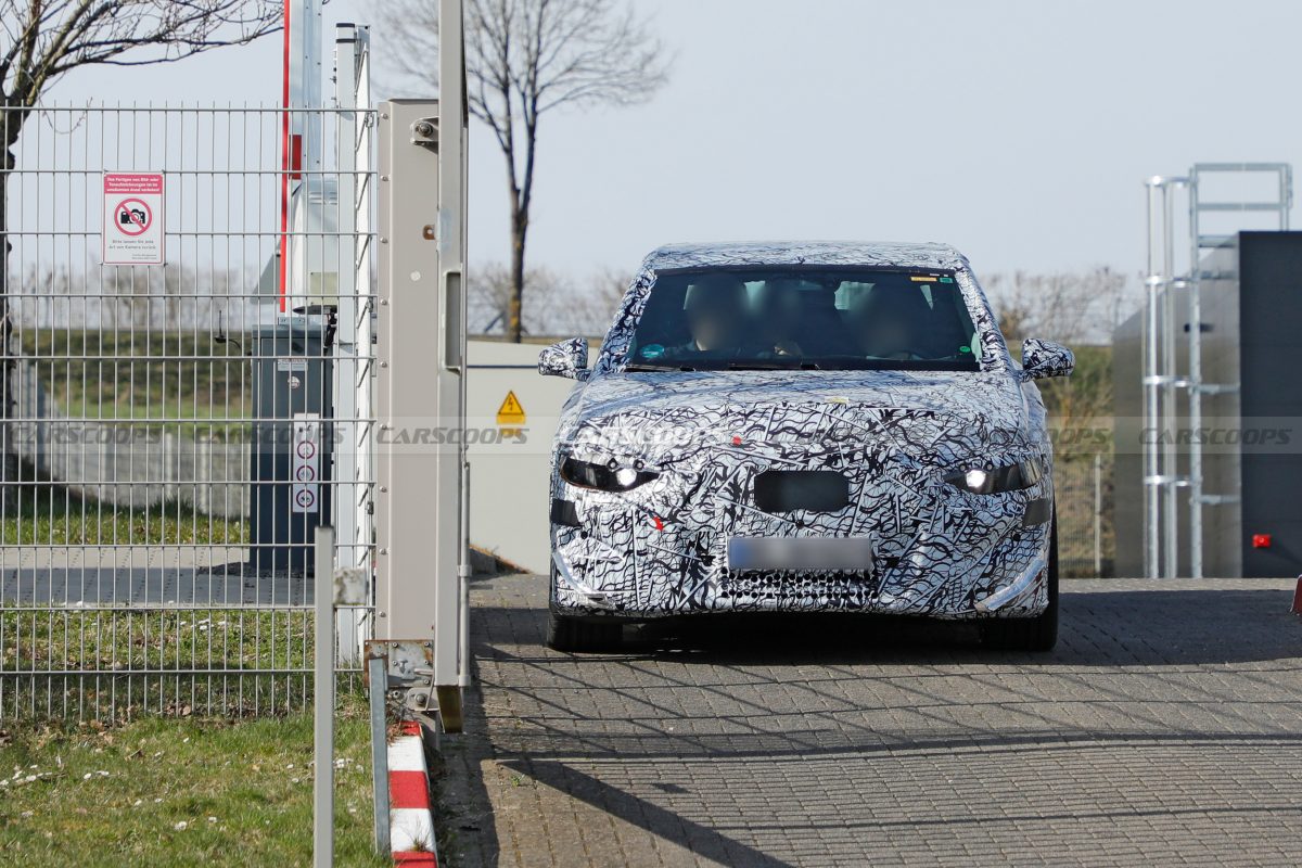 Новий Mercedes-AMG E-Class EQ помітили на тестах: класичний дизайн та понад 900 кінських сил - фото 1