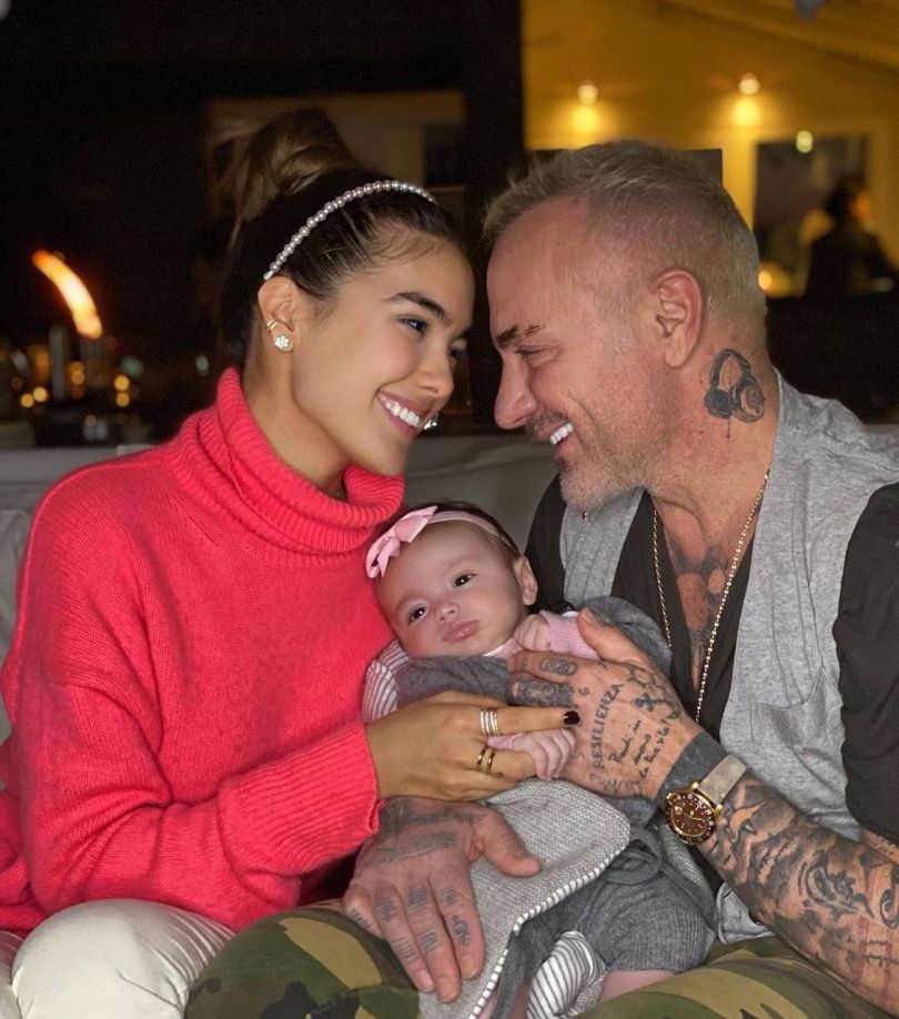 Джанлука Ваккі з дружиною та донькою