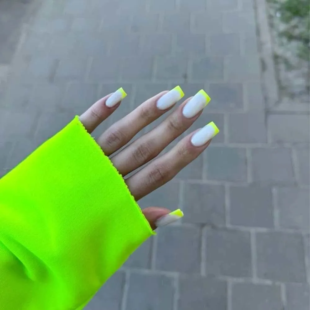 Неоновий френч