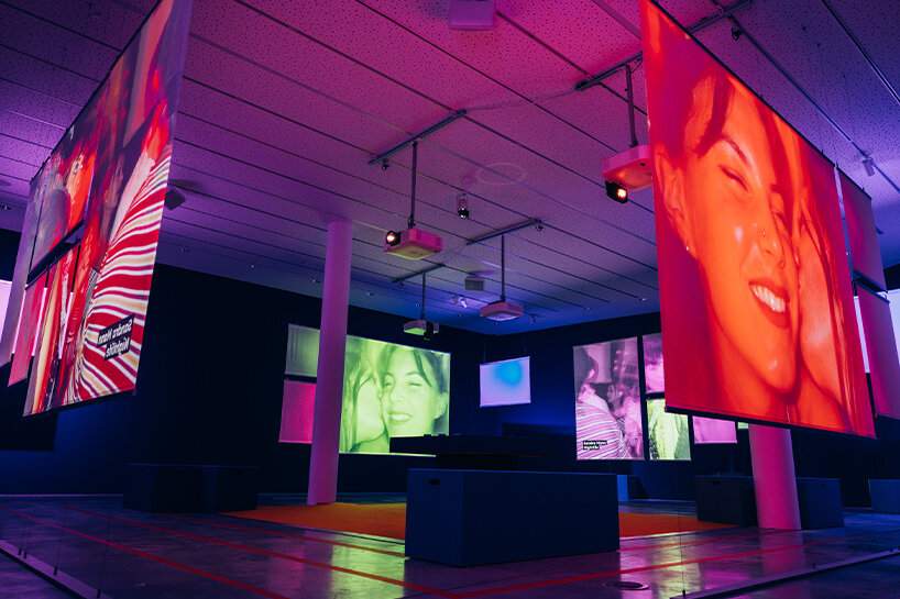 Експозиція виставки Mishpocha в Єврейському музеї Франкфурта. Фото: Ben Kuhlmann