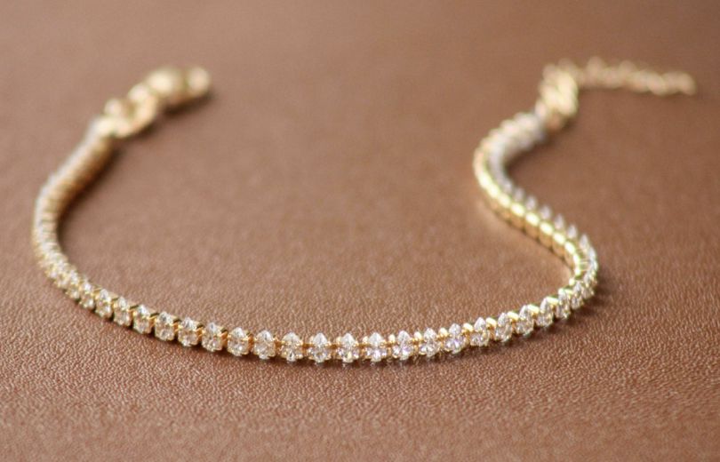 золоті прикраси