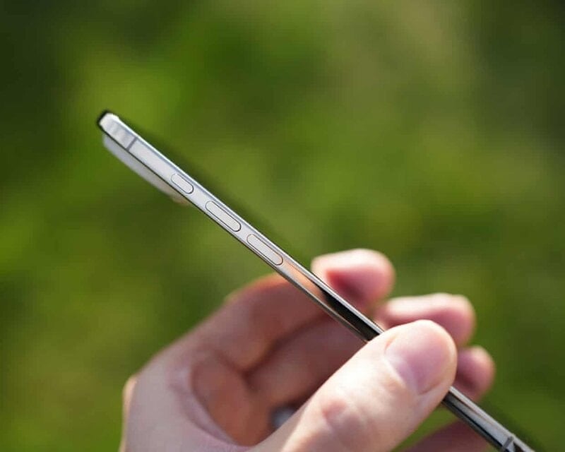 Вражаюче тонкий дизайн iPhone 17 Air.