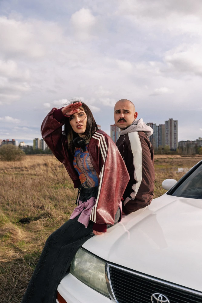«На двох» KLER і OTOY