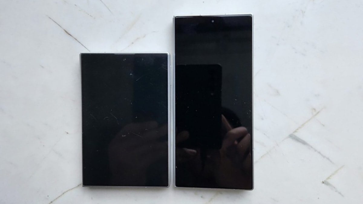 Дизайн передньої частини Galaxy Z Fold8 (ліворуч) та Galaxy Z Fold8 Ultra (праворуч).