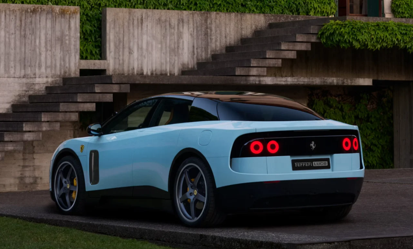 Luce є першим п’ятимісним Ferrari в історії компанії.