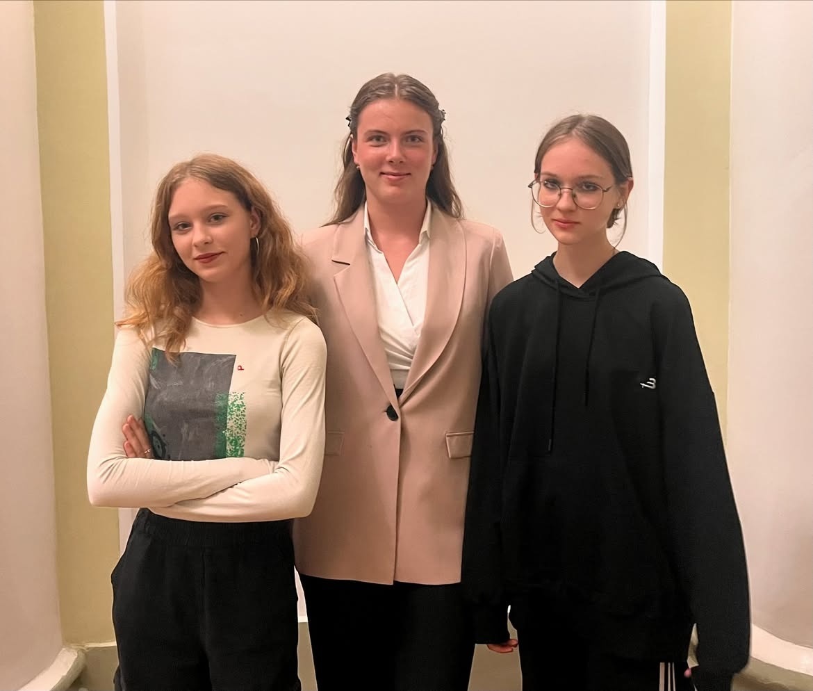 Голова Молодіжної ради — Анна Чумак, Замісник Молодіжної ради — Кароліна Літвінєнко