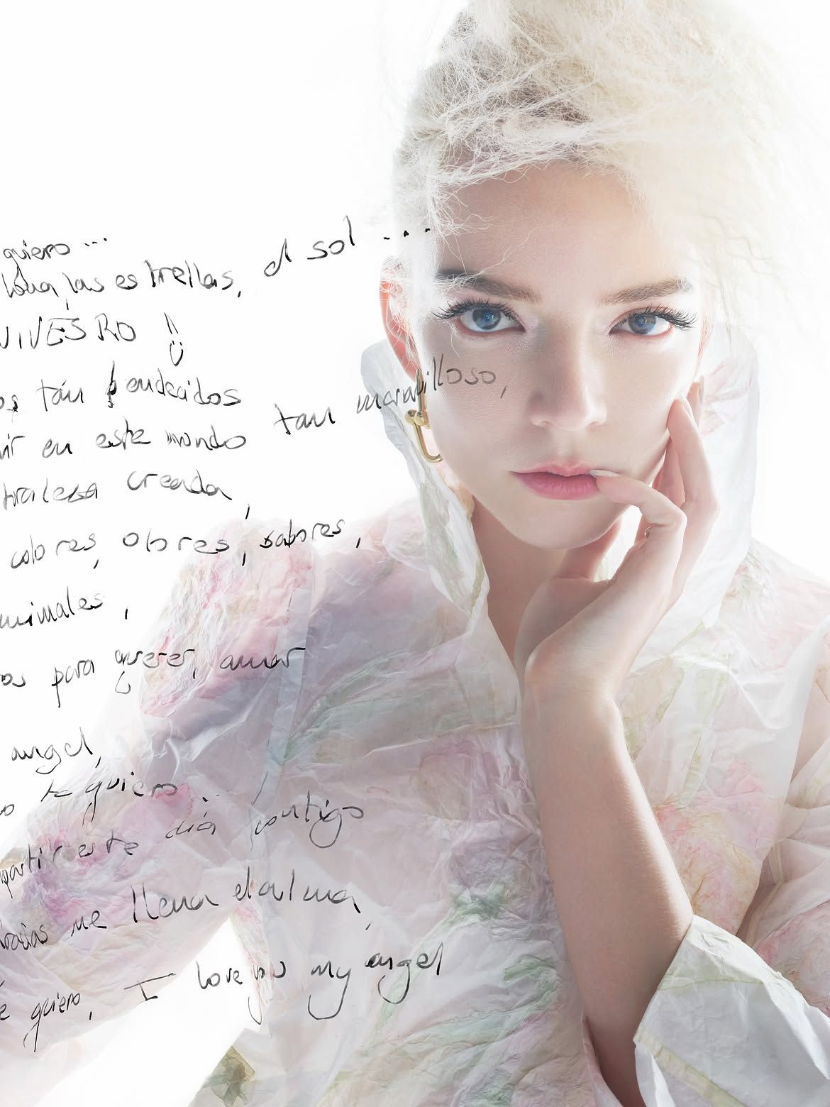 Аня Тейлор-Джой у зйомці для V Magazine.