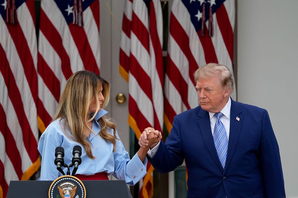 Мелані та Дональд Трампи - фото серпень 2026. Мелані та Дональд Трампи - фото серпень 2026.