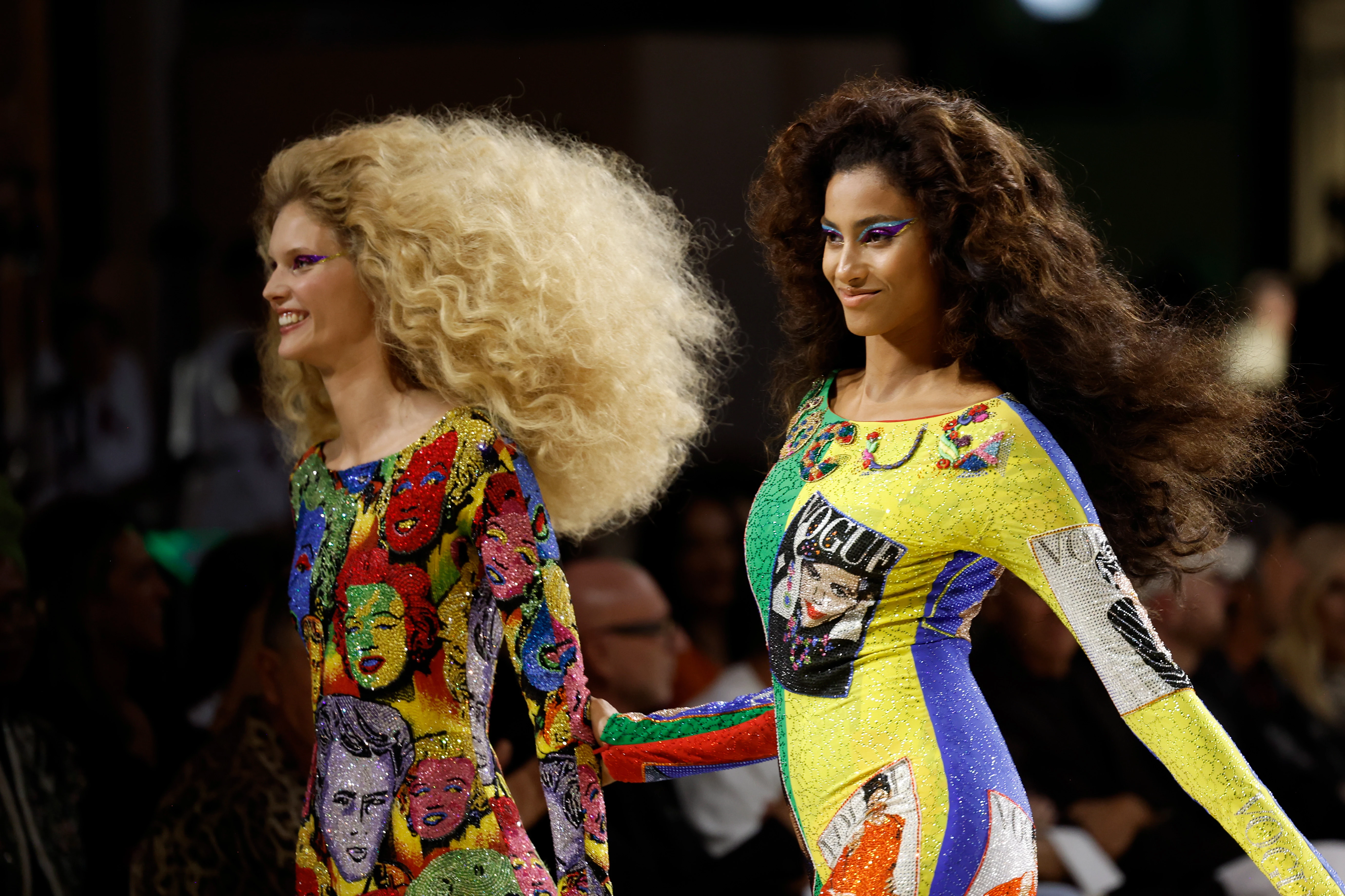 Імаан Гаммам у Versace