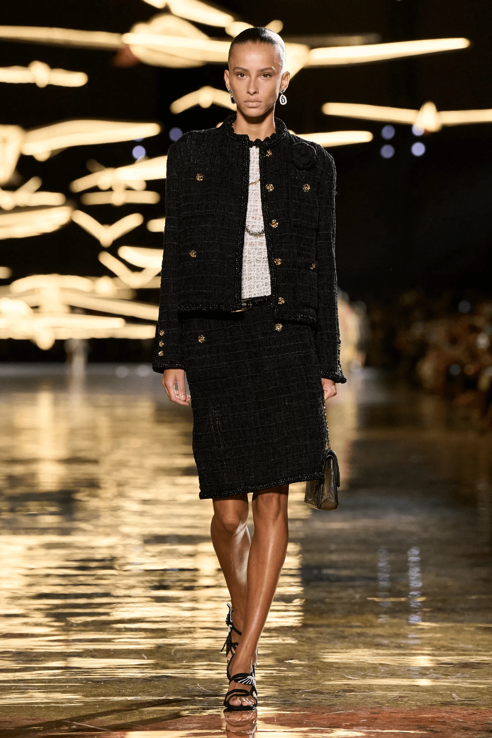 Chanel, весна-літо 2027, образ 83